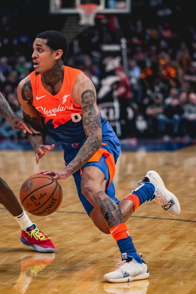 Jordan Clarkson agrees to 4-year, $52 million deal to stay ...
